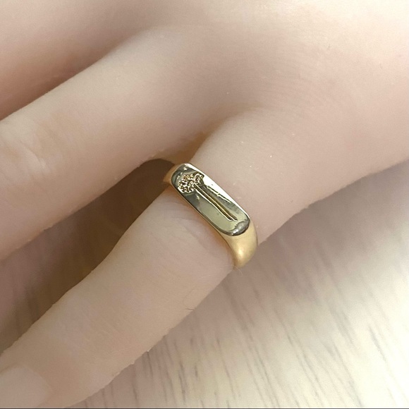 Minimalist Slim Wildflower Signet Simple Ring - Picture 1 of 3